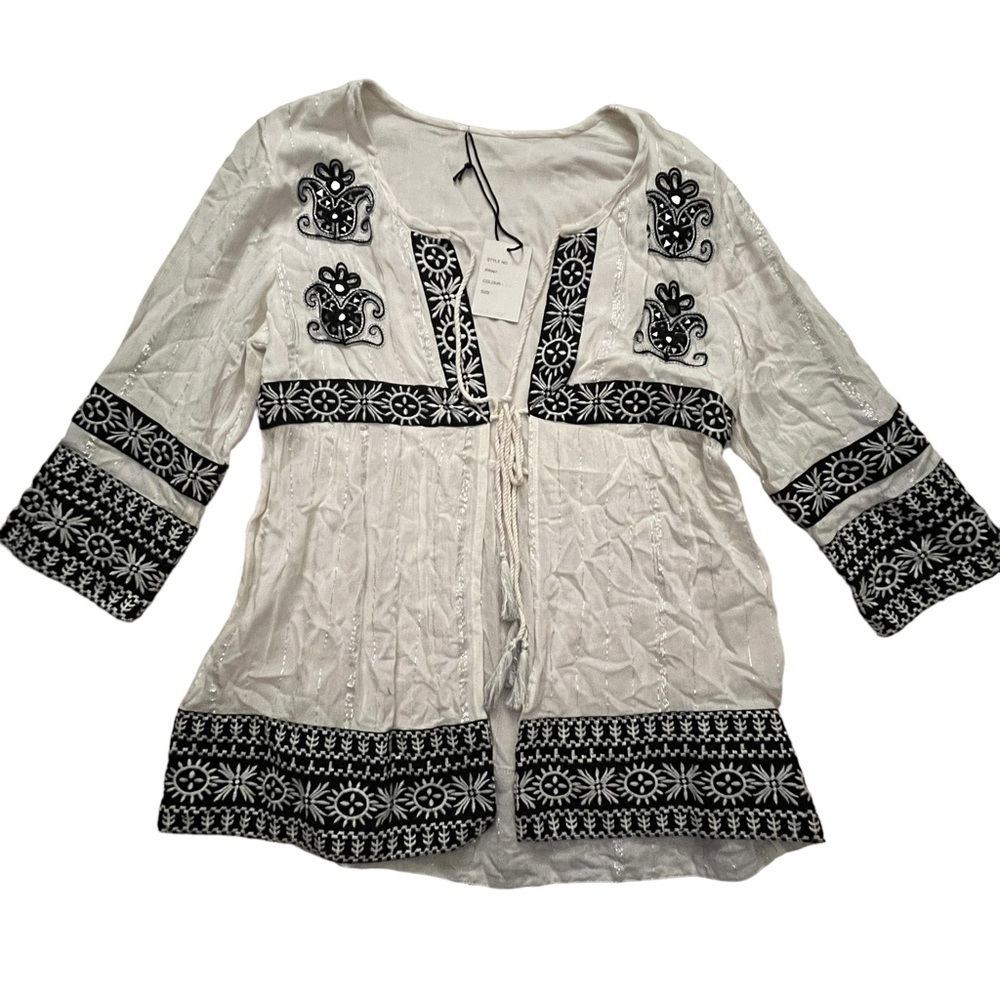 Boemo Women’s Small Embroidered Tunic White and Black NWT